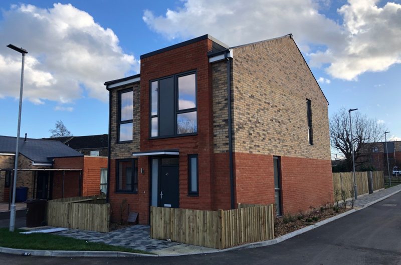 Twenty-two Thurrock households have been given the keys to high-quality, affordable council homes in the final handover phase of Thurrock Council’s Claudian Way development.